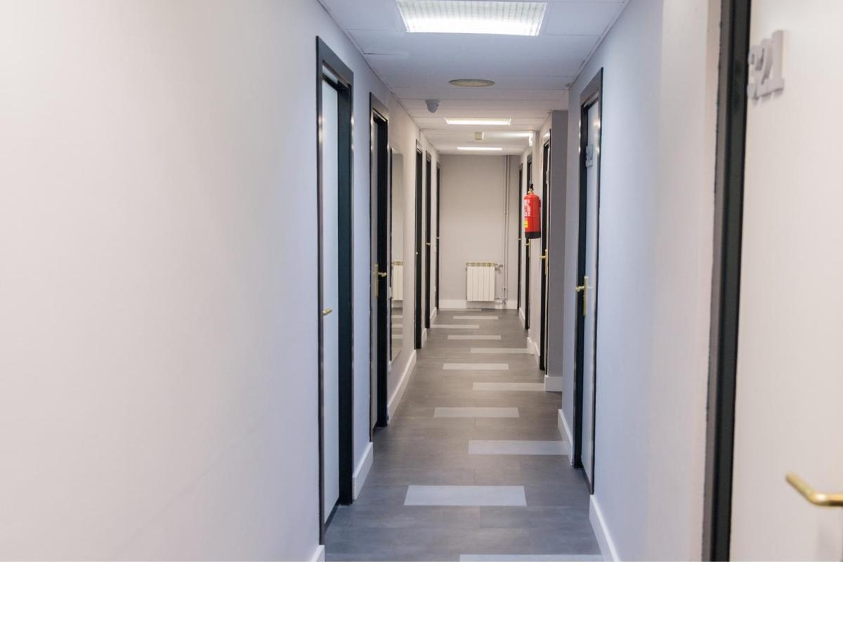 Residencia Universitaria Tagaste Barcelona Szoba fotó