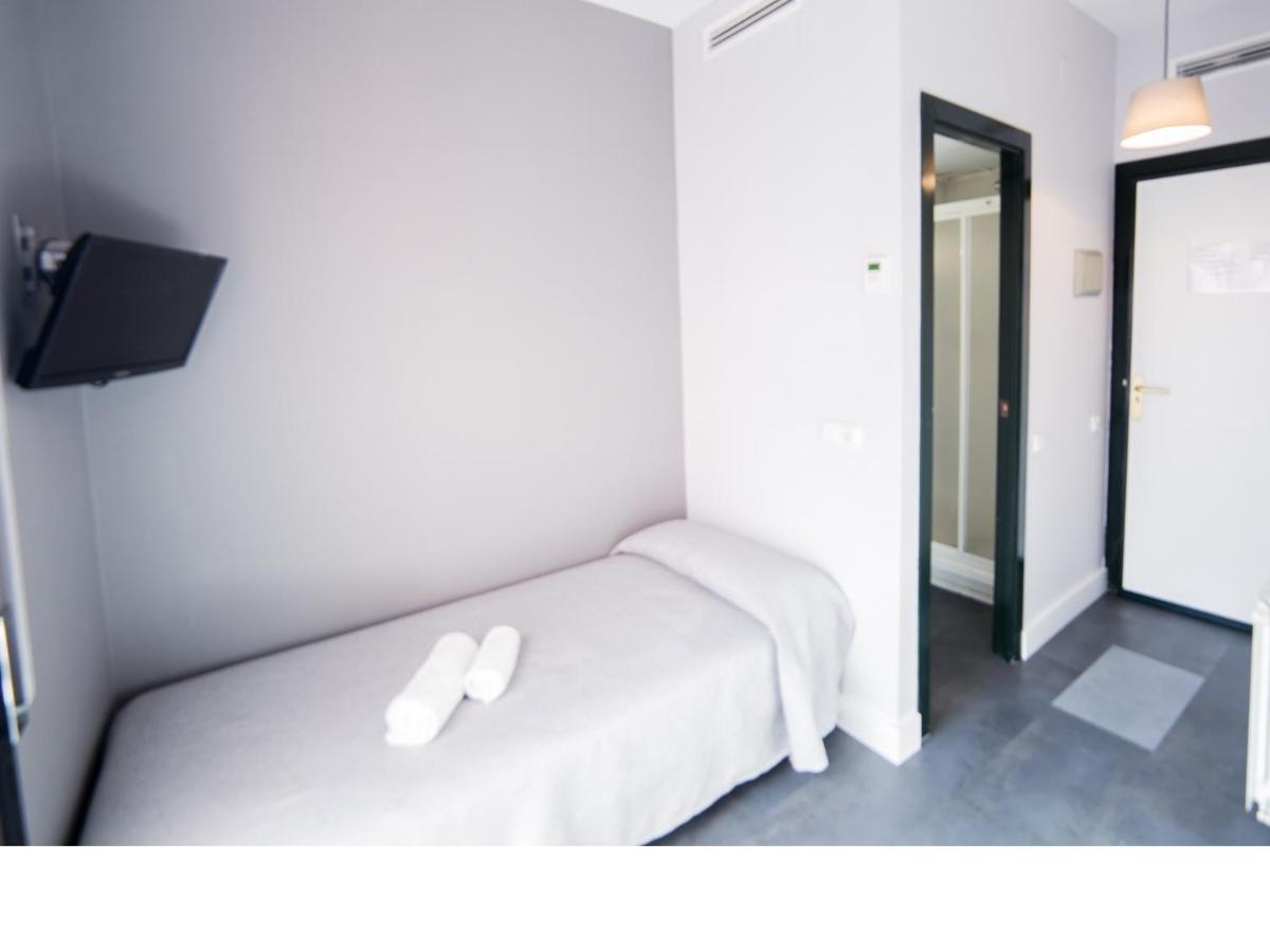 Residencia Universitaria Tagaste Barcelona Szoba fotó
